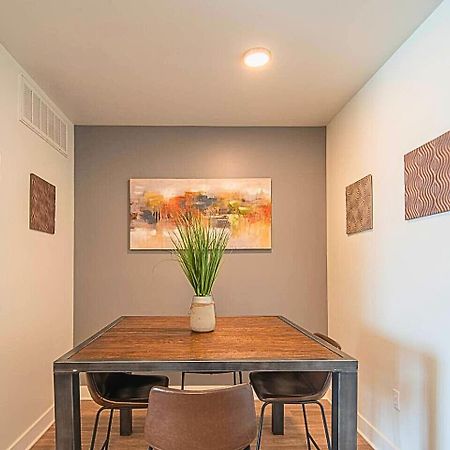 Villa Shopping & Dining 1 Mile - 24 Hour Pool With Parking - 4036 Phoenix Exterior foto