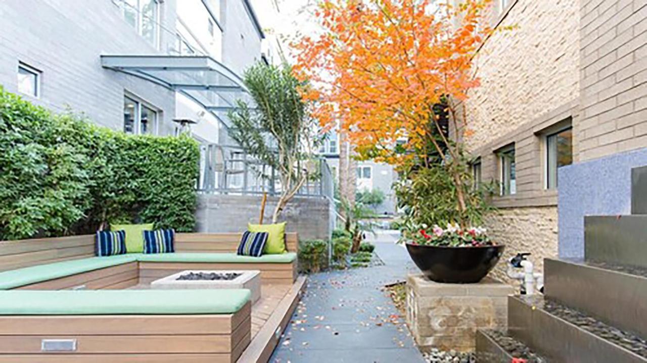 Villa Shopping & Dining 1 Mile - 24 Hour Pool With Parking - 4036 Phoenix Exterior foto