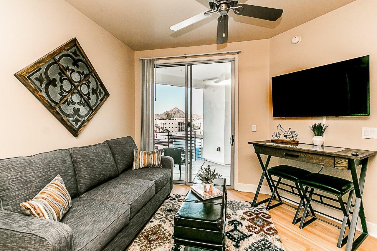Villa Shopping & Dining 1 Mile - 24 Hour Pool With Parking - 4036 Phoenix Exterior foto