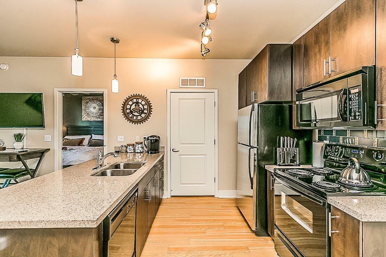 Villa Shopping & Dining 1 Mile - 24 Hour Pool With Parking - 4036 Phoenix Exterior foto